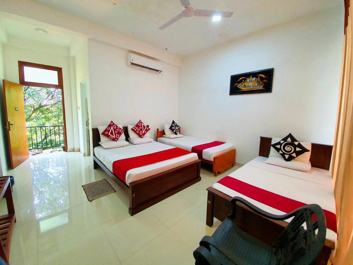 Salubrious Resort Anuradhapura Exteriör bild