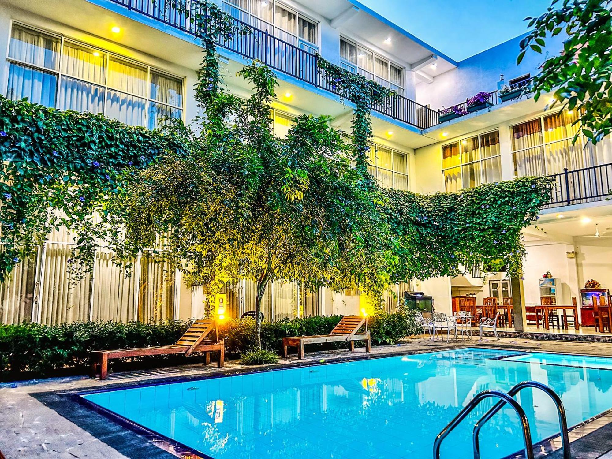Salubrious Resort Anuradhapura Exteriör bild