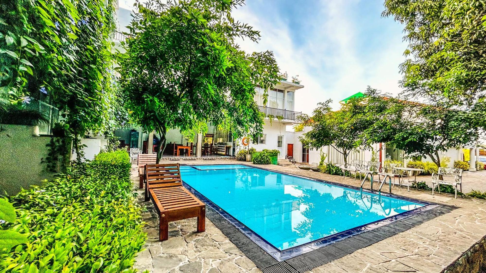Salubrious Resort Anuradhapura Exteriör bild
