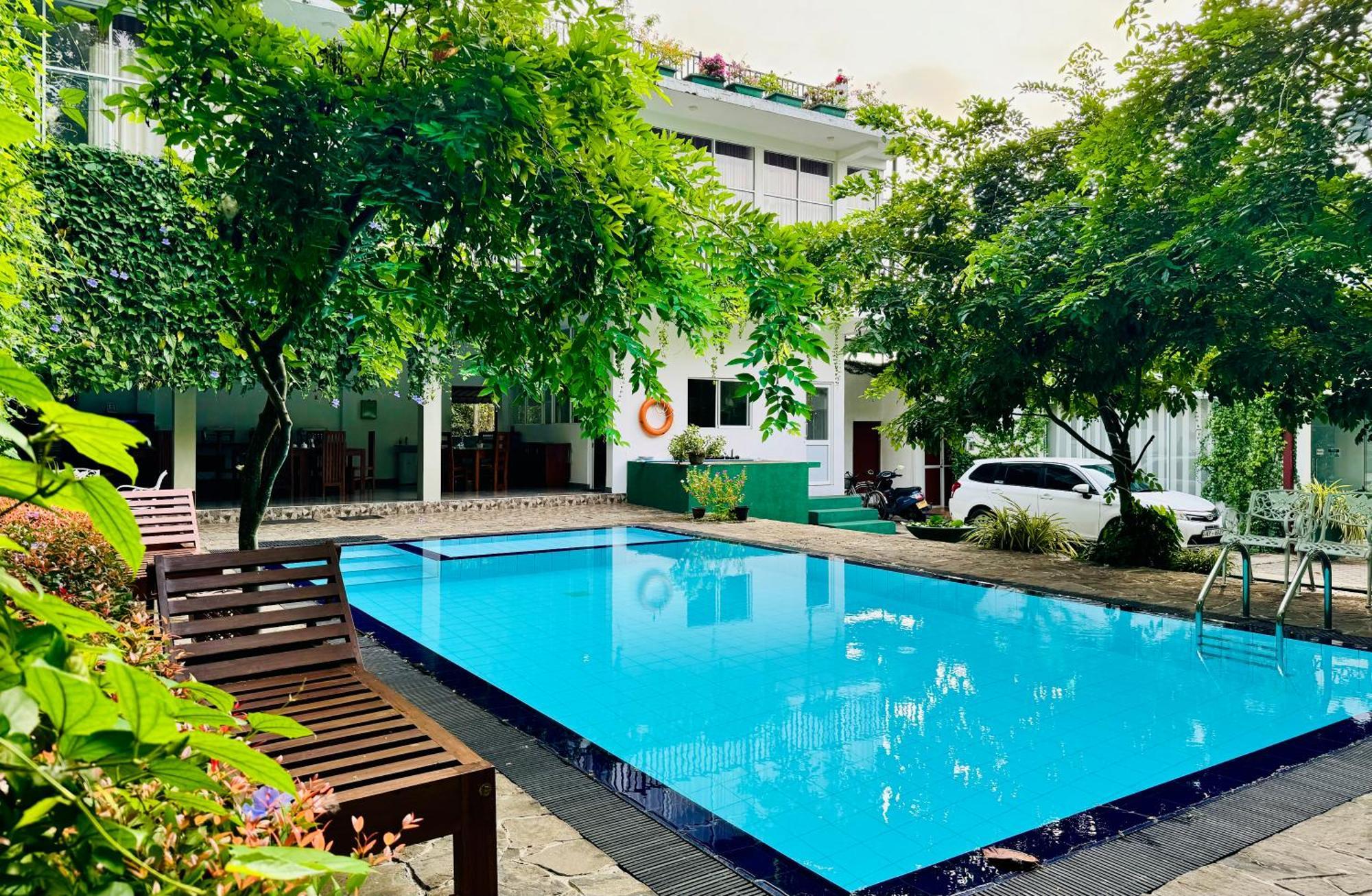 Salubrious Resort Anuradhapura Exteriör bild